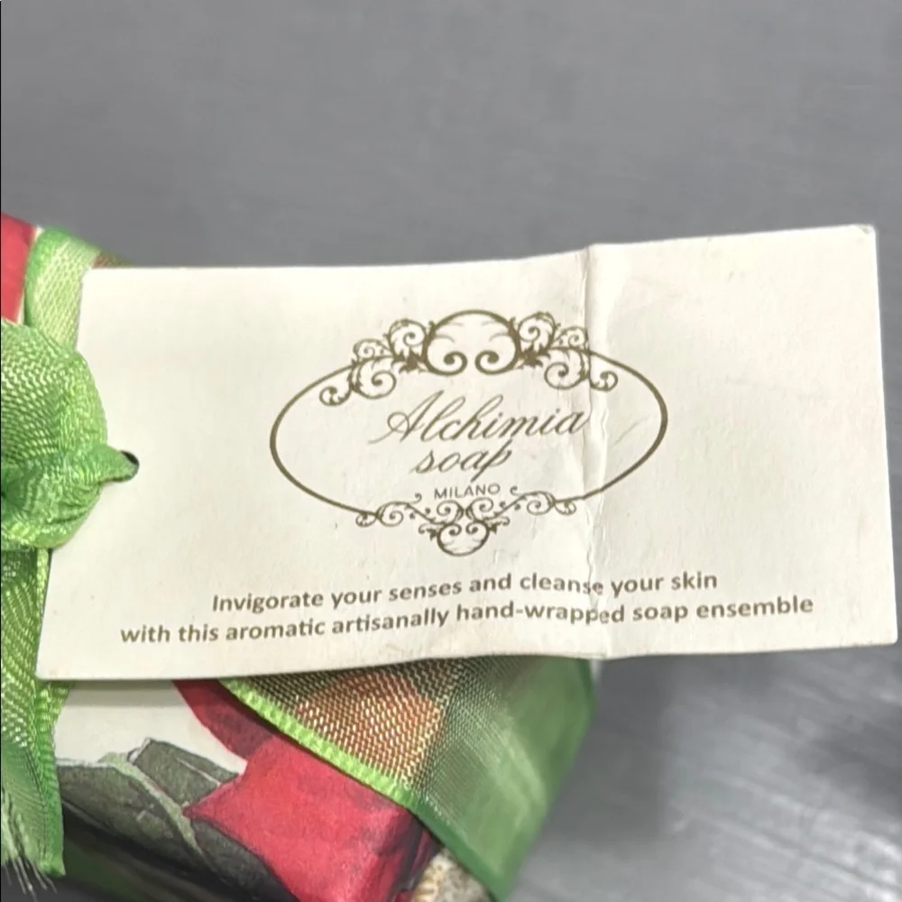 Alchimia Soap Milano Hand Wrapped 3 Bars of Hand Soap Made in Italy FREE lotion